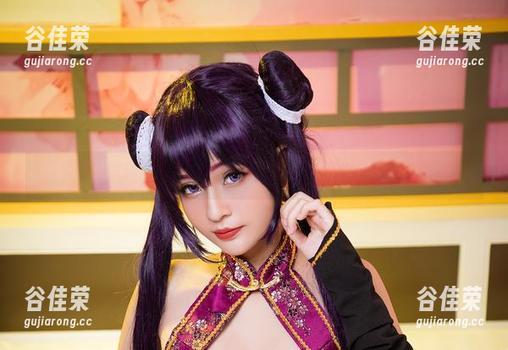 水面上滑动的Azami：这水着写真，不会让你失望吧？