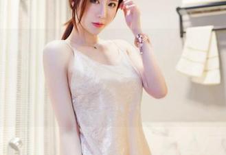 Feilin嗲囡囡 – 厉害了，Egg_尤妮丝的泳池写真，以后谁还敢用“水”来形容平淡？