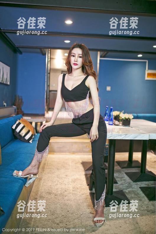 Feilin嗲囡囡-芷儿Momoko Feilin嗲囡囡 - 嘈杂的水手服写真,芷儿Momoko的原图戳中我的感官,一波未平一波又起。