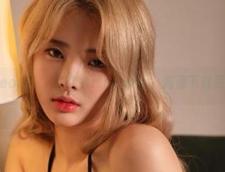 看Hyoyeon(김효연)的ArtGravia，高清下载妥妥的选项