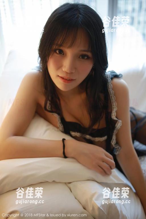 MFStar模范学院-蒋小静Jessica MFStar模范学院 - 蒋小静Jessica的私房照:睡衣穿出新高度,谁能抗拒!
