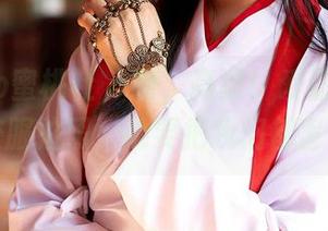 MiiTao蜜桃社 – 呃，高清！爱丽莎Lisa就穿校服拍照，她要把我们都害羞了？