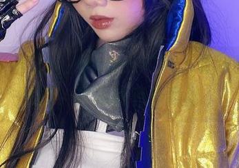这场花嫁之旅，PoppaChan最新美图带来的，看得我有点意乱。