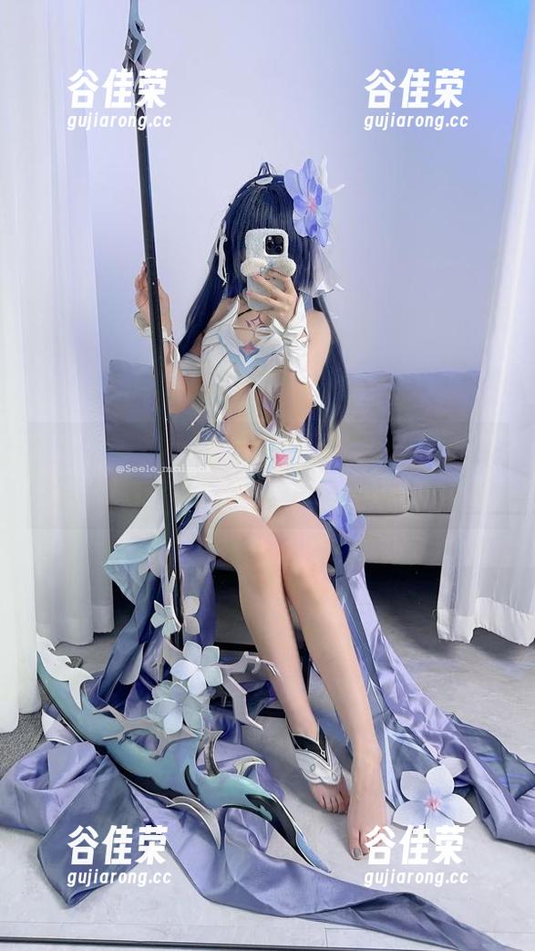 牛仔裤写真全集，Seele麦麦对裤子的深情告白，夸张的腿势与宠爱