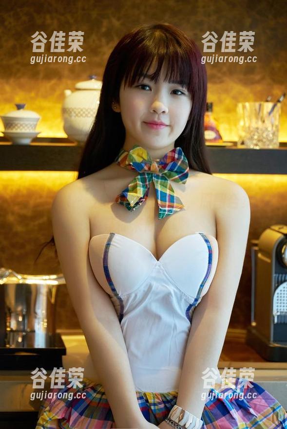 TuiGirl-王依萌 TuiGirl - 王依萌黑丝探险,原图合集在等你来欣赏哦
