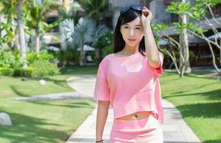 TuiGirl – 看王馨瑶穿着皮衣，这简直是对资源的大胆运用，简直想多看几眼！