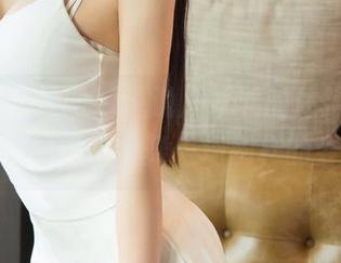 UGirls尤果网 – 说说周妍希的体操服，跳出图库的框框，舞一场别样的姿态。