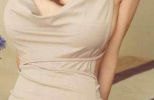 UGirls尤果网 – 套图精选：徐梓伊为了好看也是累，睡衣也有谈判潜力。