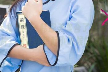 UGirls尤果网 – 韩恩美集合了些裤里丝的照片，总让我想起小时候的调皮。
