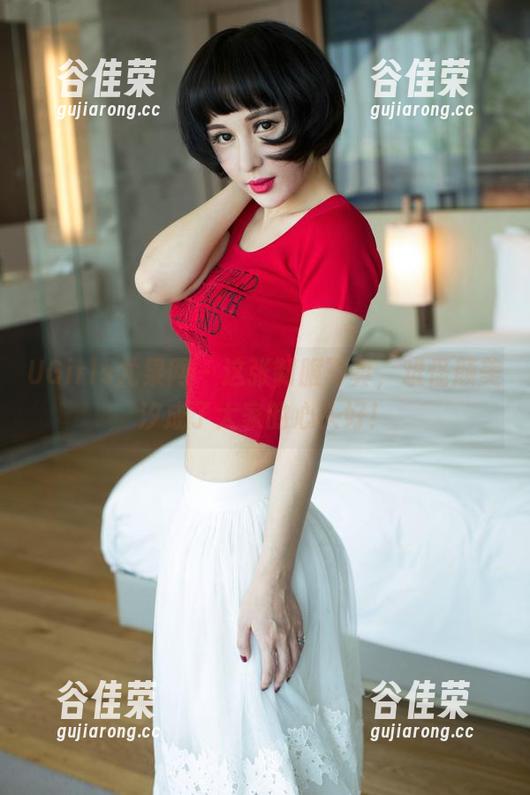 UGirls尤果网-颜美汐 UGirls尤果网 - 这张制服写真,难怪颜美汐成了大家的心头好!
