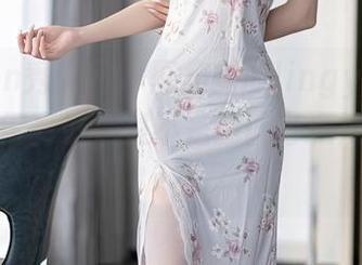 Xiuren秀人网 – 图集里的lingyu69，内衣穿得真好，是不是我该考虑换衣柜了？