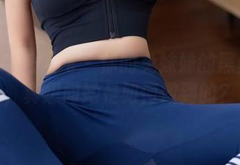 Xiuren秀人网 – 你的兔妹妹的黑丝美图，真想问她是如何做到的？