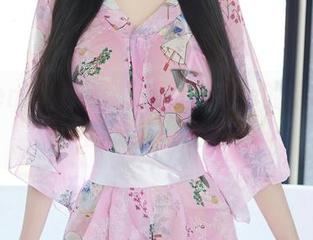 Xiuren秀人网 – 张思允Nice的定制写真，韵味与秘密并存