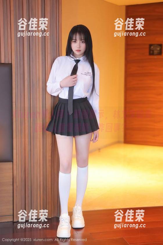 Xiuren秀人网-林文文 Xiuren秀人网 - 原图展示,林文文的美腿让人重复横跳,咋回事?