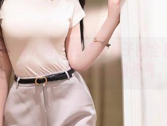 Xiuren秀人网 – 樱桃小阑子的全套制服，其实我也想试试但没勇气。