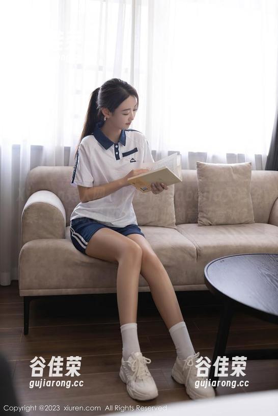 Xiuren秀人网-陈巧蓓isabella Xiuren秀人网 - 陈巧蓓isabella天台全集:被风吹乱的发,如此随意又惹火?