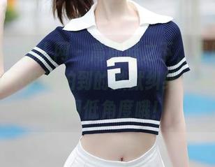 Xiuren秀人网 – 高跟鞋之下，是顾楚楚Maily不想被拍到的默默纠结—美图请自觉调低角度哦！
