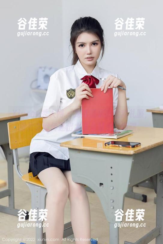 Xiuren秀人网 - 龙泽美曦的全套礼服，图片之间传递出太多小秘密，嘿嘿。