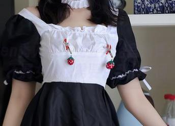 Xiuren秀人网 – 龙雪儿浴室图集：成为不羁女神也需要点私密时间