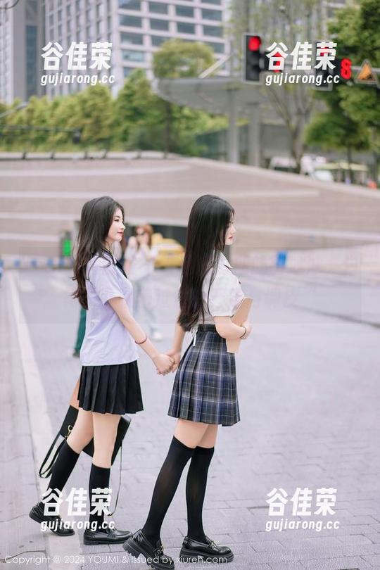 YouMi尤蜜荟 - “私房时期的田冰冰，白裙子下藏着过往的严肃与调皮“