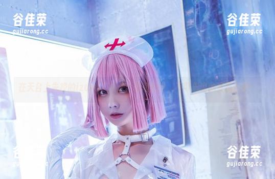 在天台上失控的izumi泉桃子：集墙纸中，不可思议的姿态合集！