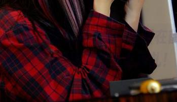 pans – 曲奇的女神之旅：更新在前，腹肌在后，原图请自备小马扎！