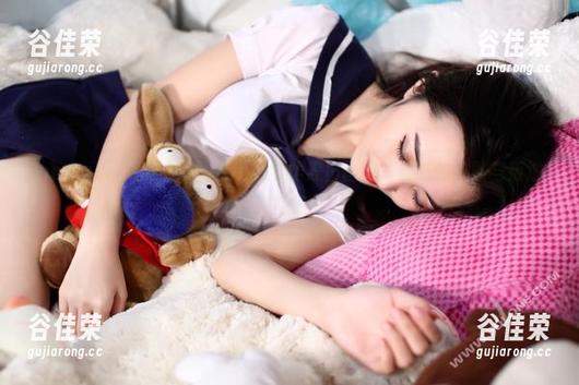 partycat轰趴猫-Ellie艾栗栗 partycat轰趴猫 - Ellie艾栗栗黑白图集,最新的沉默与叛逆交锋