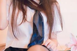 usejan蓝蓝的肉丝妹妹图包分享，突然之间想到了童年吃的橡皮糖…