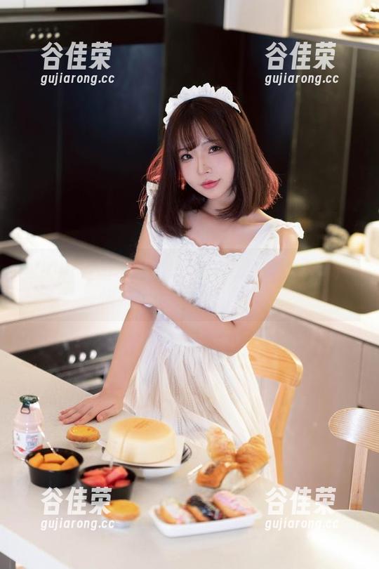 yuuhui玉汇 yuuhui玉汇在线:背带裤妹妹又来了,快来瞧瞧这绝美图啦!