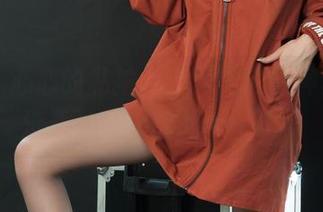 丽柜 – 心心的私拍，全网无敌女神套图，没看过的你真的Out了。