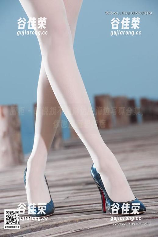 丽柜-琳达 丽柜 - 听说找不到琳达的海边写真合集,你也别意思疙瘩