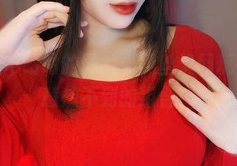 九言从不咕咕的图片：黑丝渔网玩得溜，意想不到的组合！