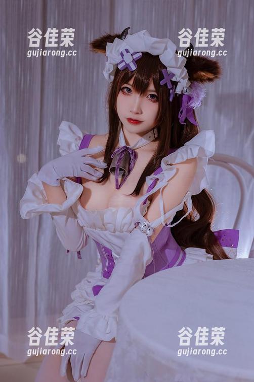 二佐Nisa带来棉袜写真更新，看哪只袜子会赢！
