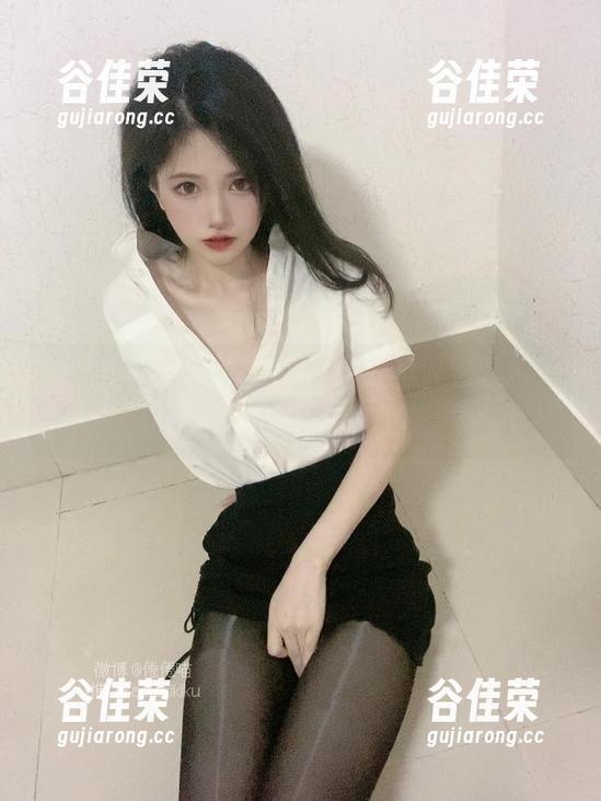 倦倦喵 原图里的倦倦喵,惹人莞尔的汉服私拍,误打误撞的古装剧效果?