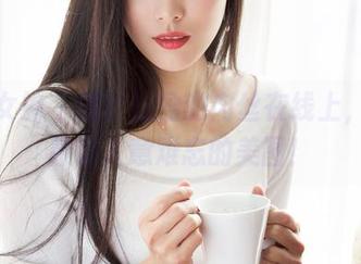 克拉女神 – 嘿！盈盈的肉丝在线上，有一张让人意难忘的美图！