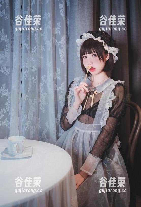精选的南鸽黑丝美图，谁说黑色不能俏皮？