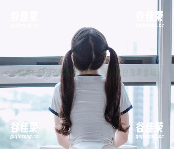 随便一张浴衣照都是资源，可可小白兔真会玩