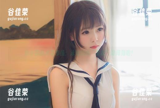 向小圆的泳装作品：泳池边的“赏析”时间到啦！