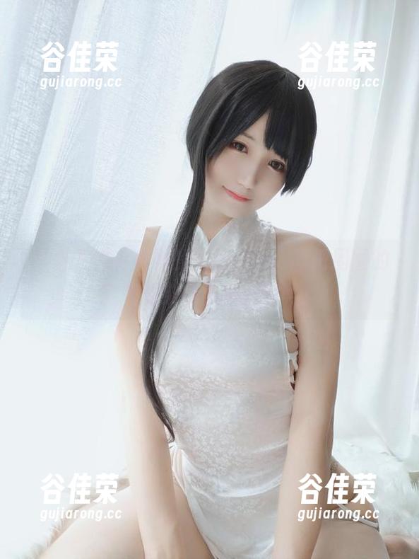 小仓千代w 小仓千代w和她的礼服cos,能把周围的空气都染成五颜六色吗?
