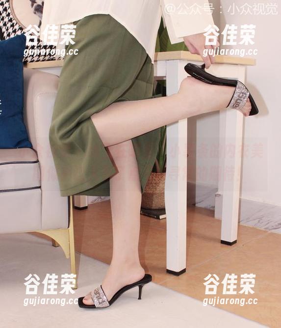 小众视觉-小薯条 小众视觉 - 线上在哪里,小薯条的内衣美图似乎让人有了点不同寻常的期待!