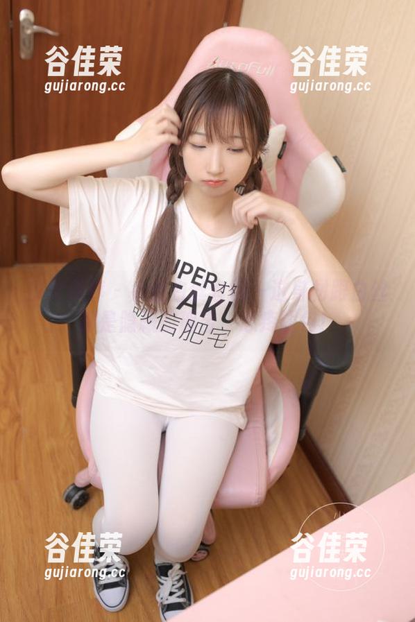 少女秩序 - 小鱼白丝套图—这身材跟白丝都是隐藏的瑰宝，心疼钱包！