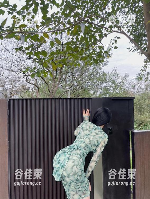 左公子666 微密圈 - 你见过左公子666这样的作品吗?妹妹的姿势让我…