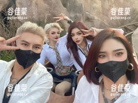希希Gina 微密圈 - 挥手告别普通腿!希希Gina升级了她的美脚写真集!