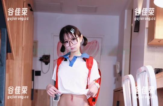 幼水铃衣 原图扑面,下载幼水铃衣秀出个性温泉体操服