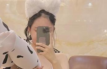 微密圈 – 张鑫baby的粉色笔，不用来写字，只适合下载到网盘里！