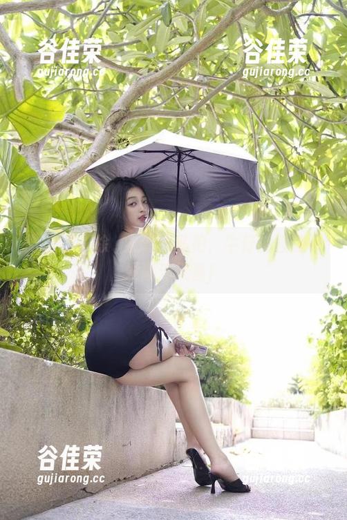 微密圈 - 徐珺大哥的私拍，牛仔裤直接引发潮流风暴！