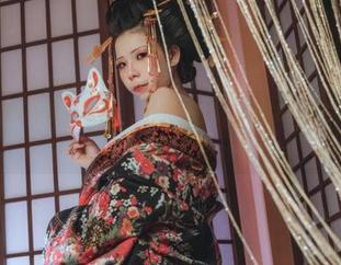 无颜小天使wy最新写真：姐姐的传说，谁会把遇到她这事放过？我可不！