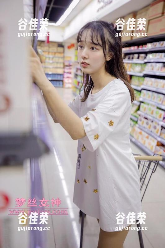 梦丝女神-刘诺 梦丝女神 - 刘诺海边质感;一张不错的“自拍”吗?