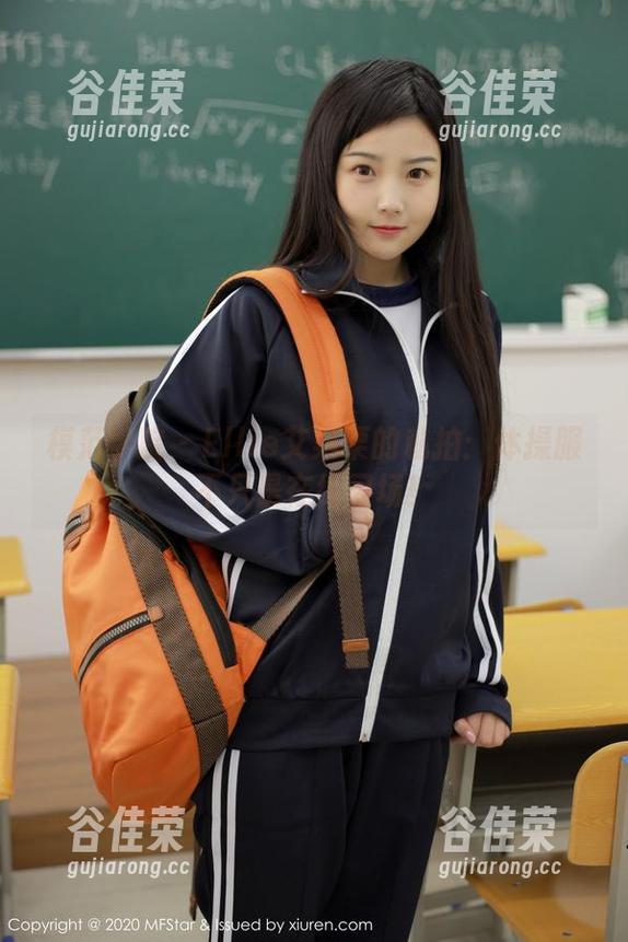 模范学院-Ellie艾栗栗 模范学院 - Ellie艾栗栗的私拍:体操服不只是在练习场!