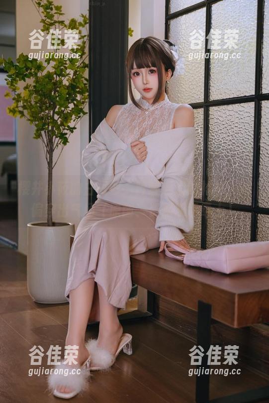 樱井小莜 樱井小莜的白衬衫:普普通通的衬衫,偏偏穿出气场(原图、资源双手奉上)